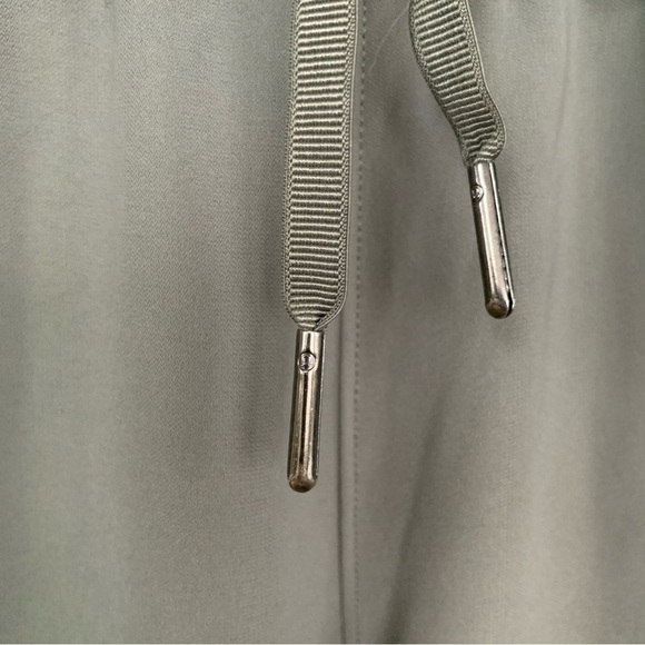 Lululemon On The Fly Wide Leg Pants Size 10 - Picture 6 of 8